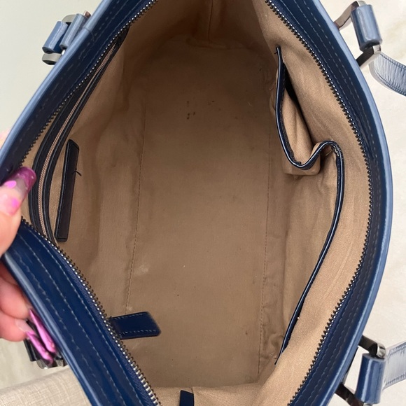 Authentic Burberry supernova tote - Picture 13 of 14